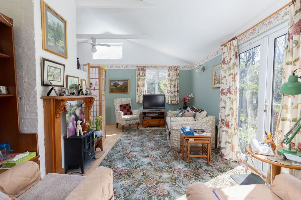 Additional image 28 of 7 bed detached house for saleHackenden Lane, East Grinstead RH19