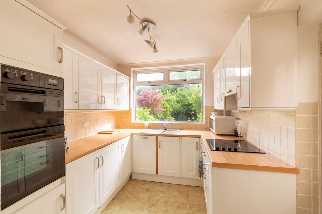 Property photo 3 of 18 Picture No. 02