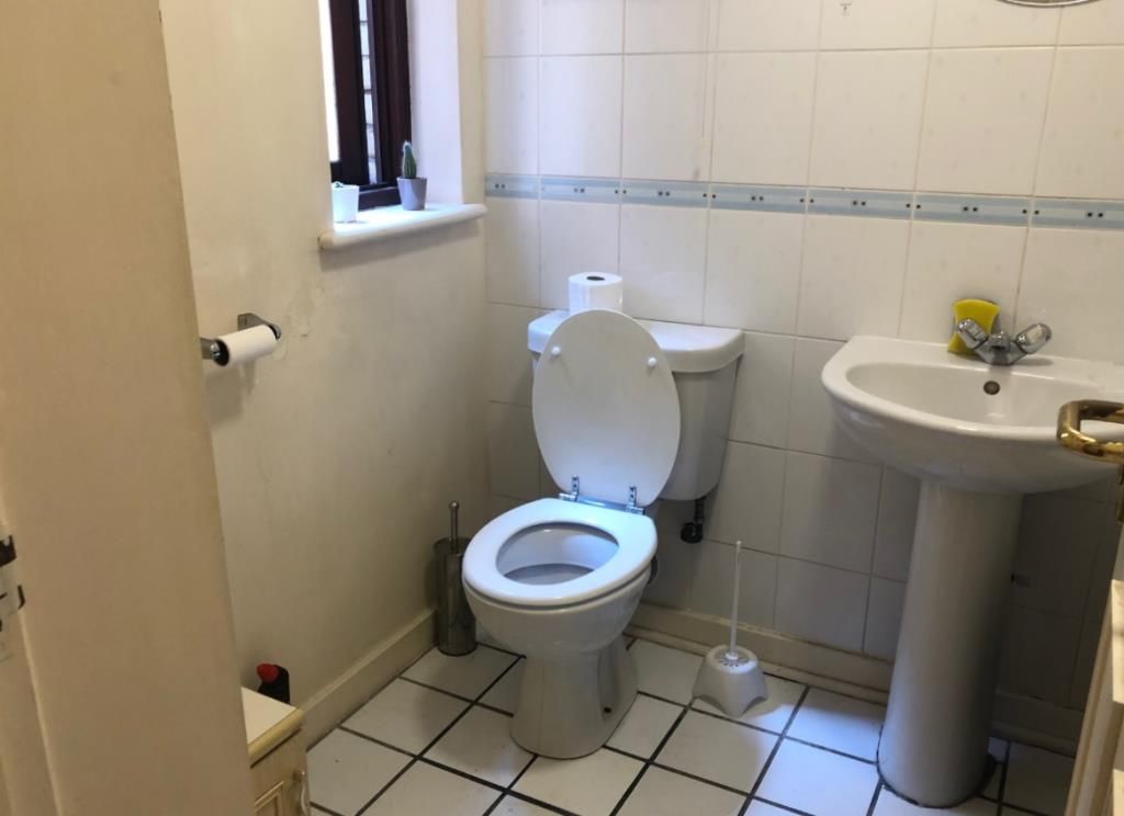 Property photo 3 of 5 Bathroom