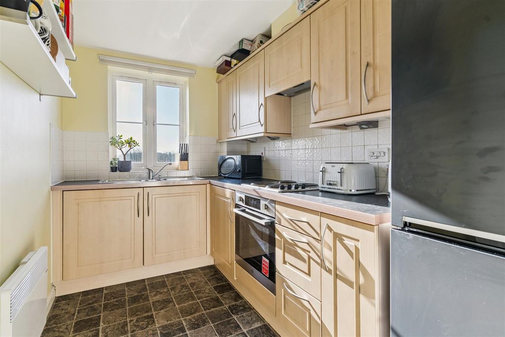 Property photo 3 of 17 Dsc08109-65B542981c016c8343B0371c07F04560.Jpg