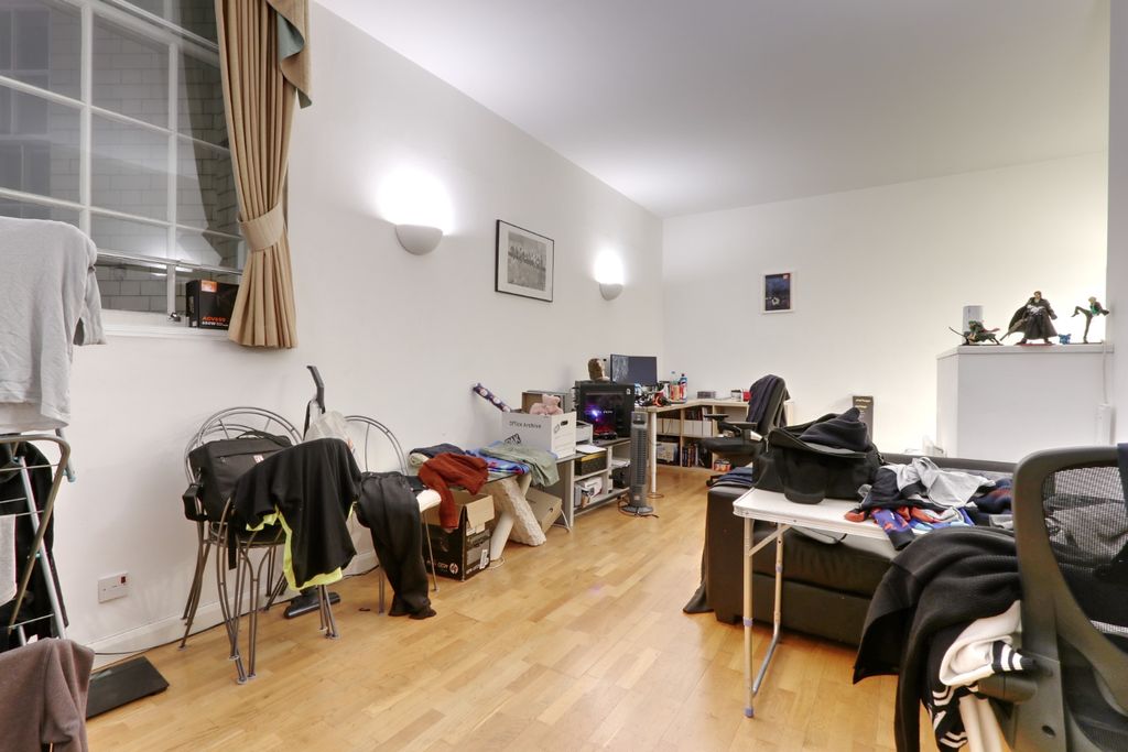 Property photo 2 of 6 2756485