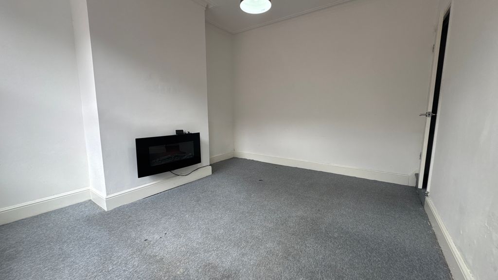 Property photo 2 of 8 Img_8568