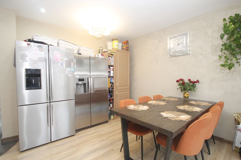 Additional image 14 of 4 bed semi-detached house for saleFarndale Crescent, Greenford UB6