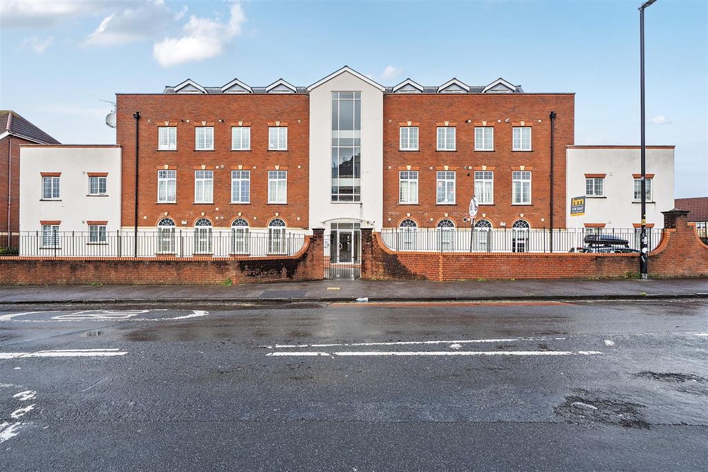 Property photo 1 of 12 1419494-15-69B3Edf0Bdb6B.Jpg