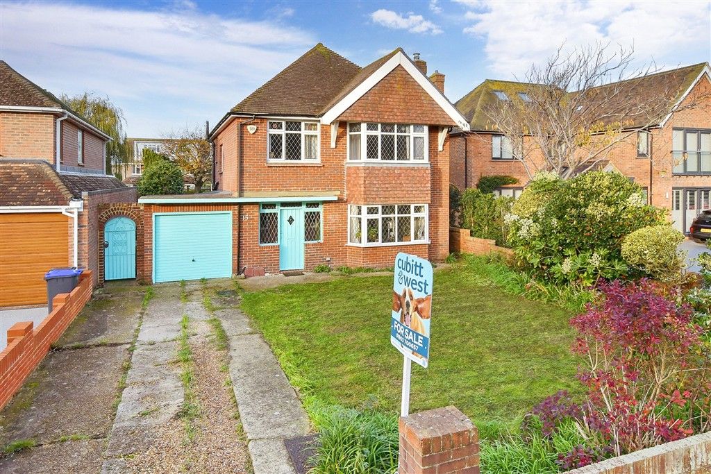 Property photo 1 of 16 Front