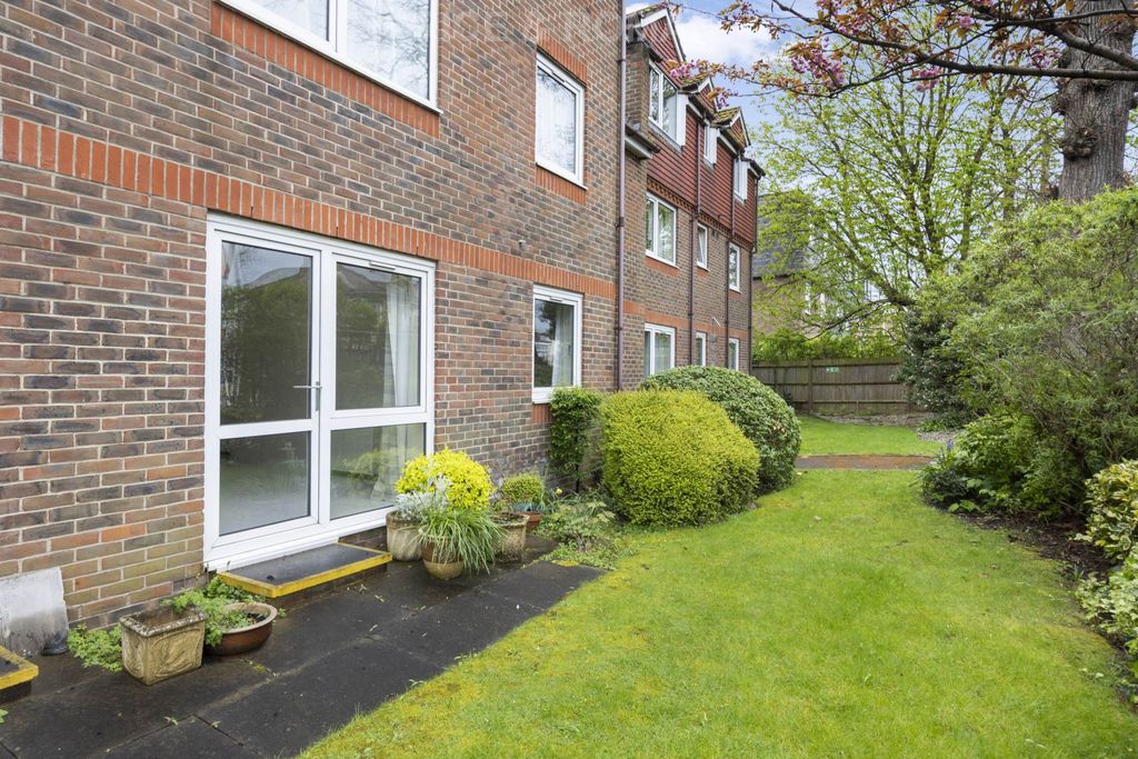 Property photo 2 of 11