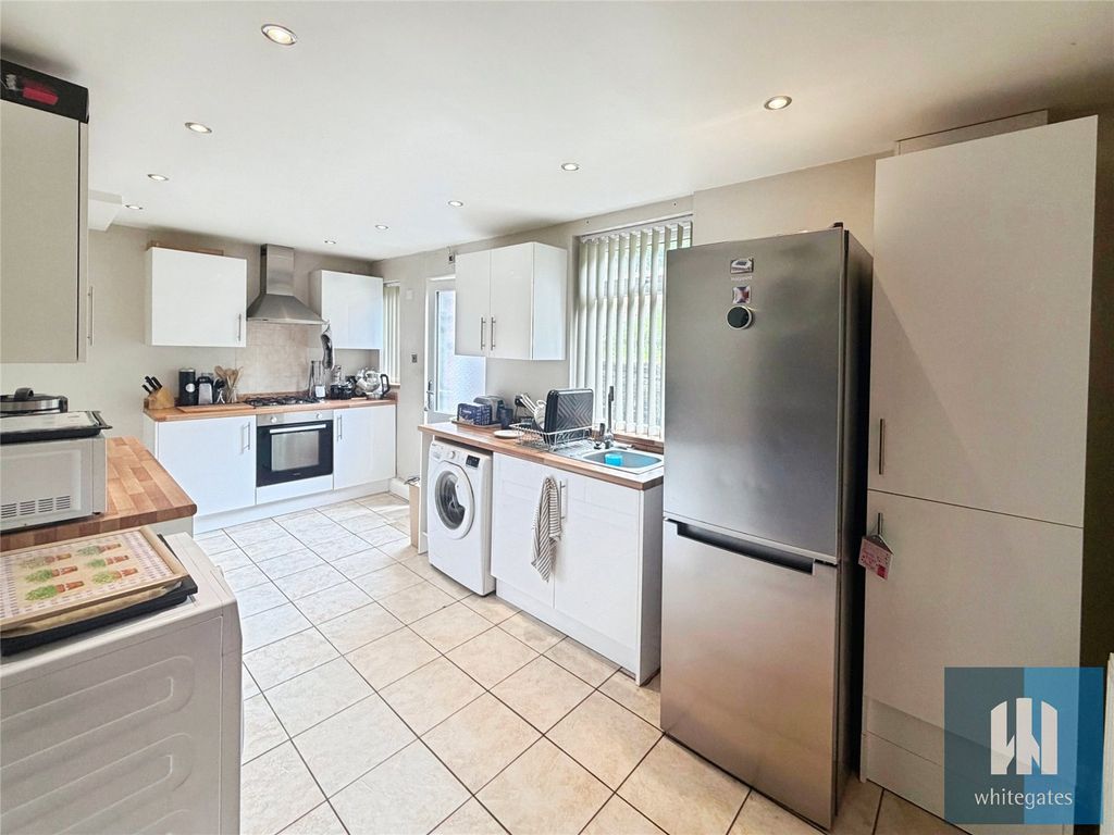 Property photo 2 of 17 Picture No. 24
