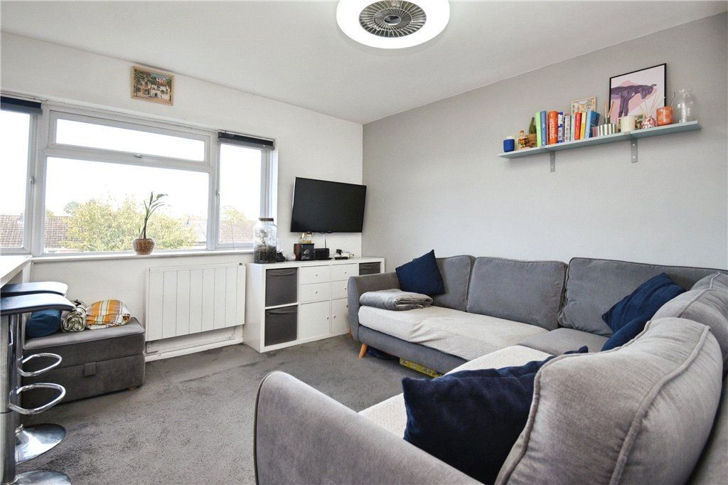 Property photo 2 of 8 Picture No. 10