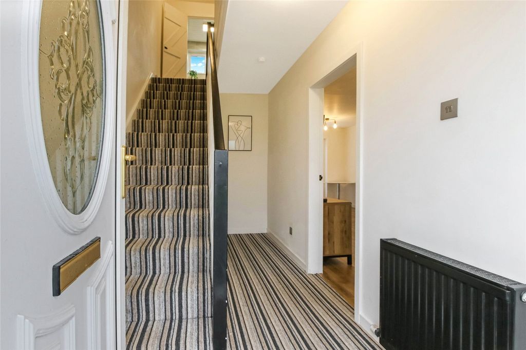 Property photo 2 of 22 Picture No. 03