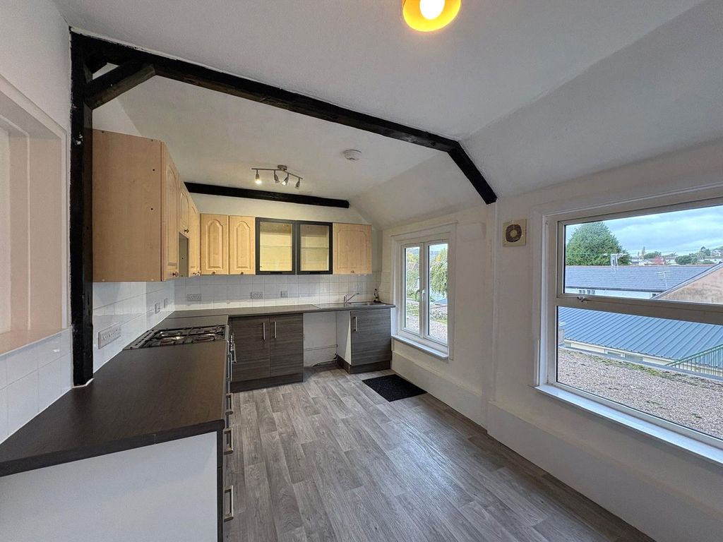 Property photo 1 of 11 Picture No. 02