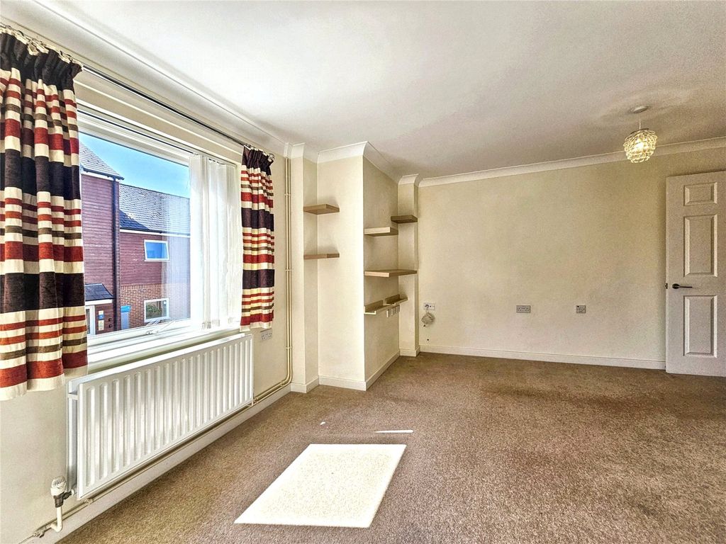 Property photo 2 of 12 Picture No. 22