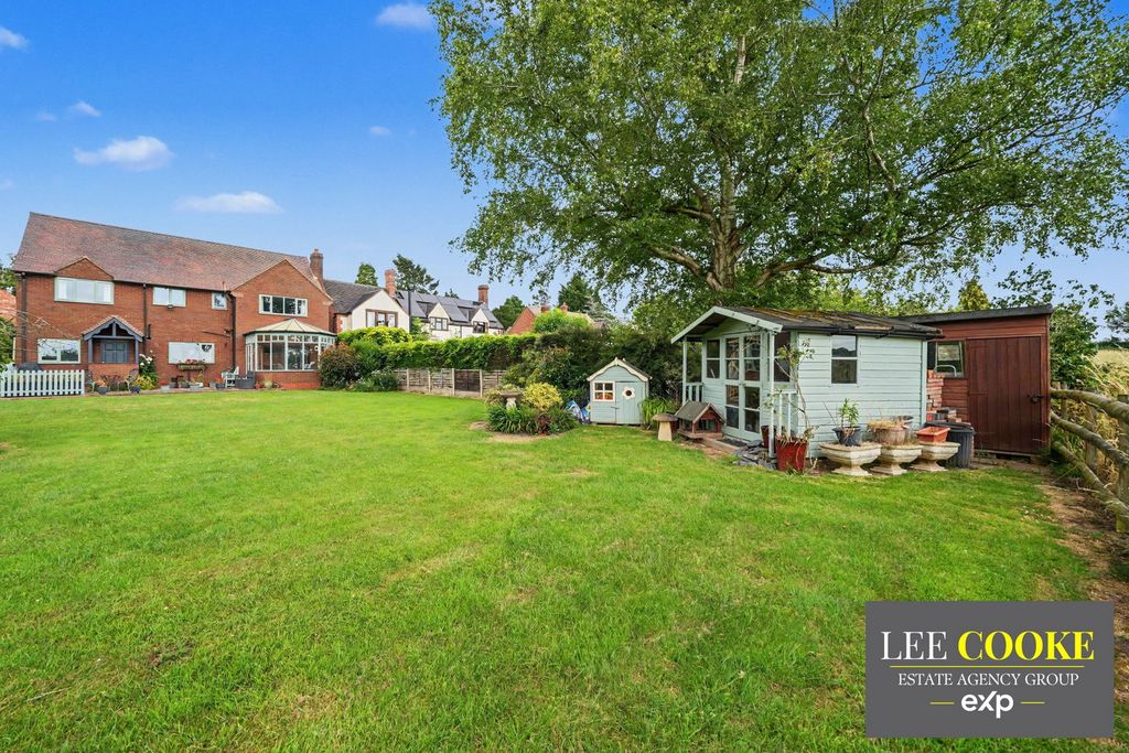 Property photo 2 of 51