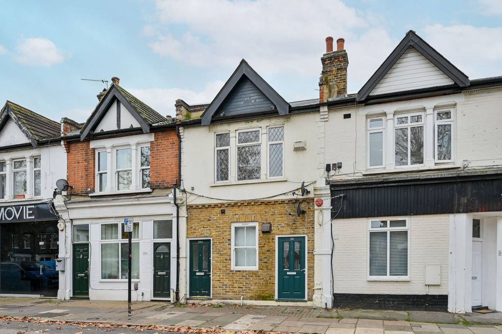 Property photo 1 of 8