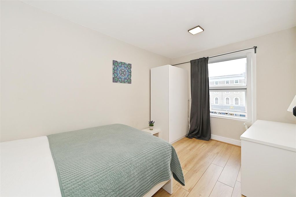 Property photo 1 of 6 Bedroom 1 Shot 2.Jpg