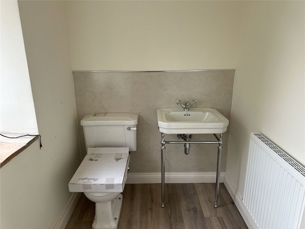 Property photo 3 of 22 Picture No. 19