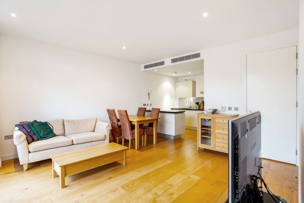 Property photo 2 of 13 Reception