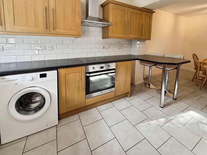 Property photo 2 of 10 Photo 11