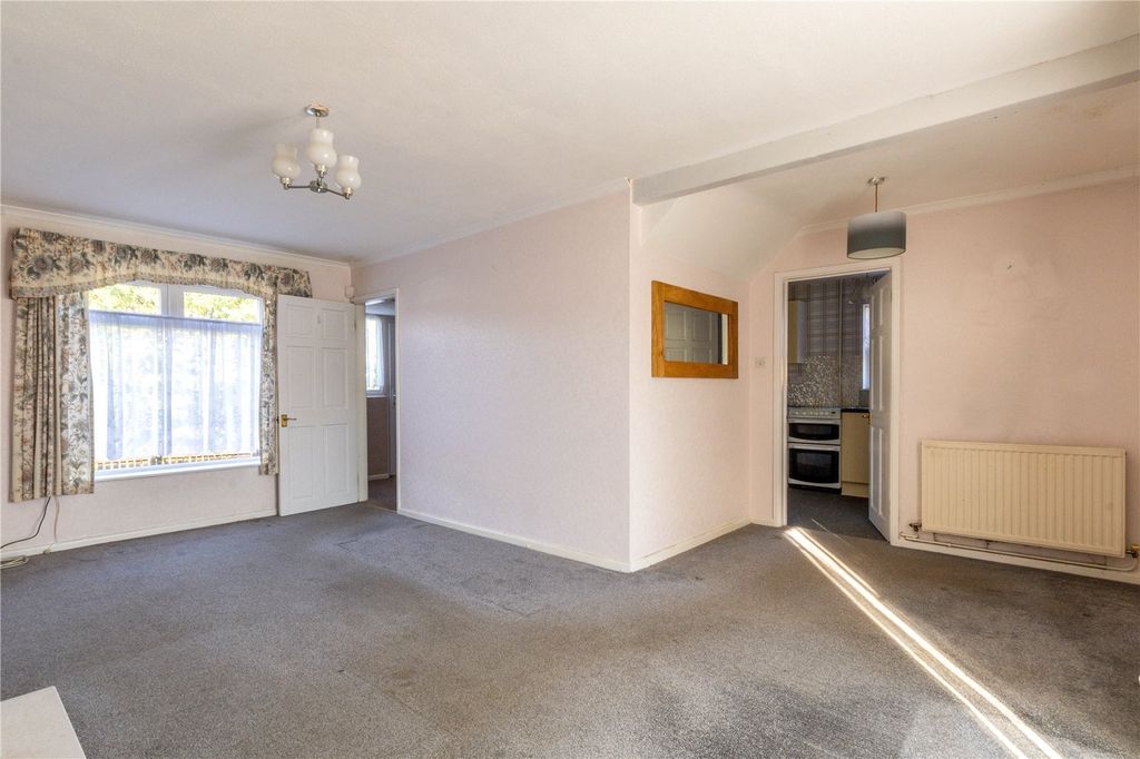 Property photo 3 of 18 Picture No. 02