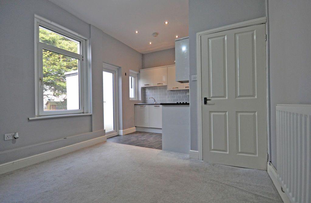 Property photo 3 of 16 Photo 3