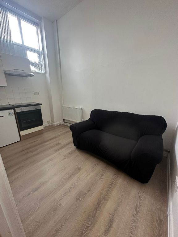 Property photo 1 of 4