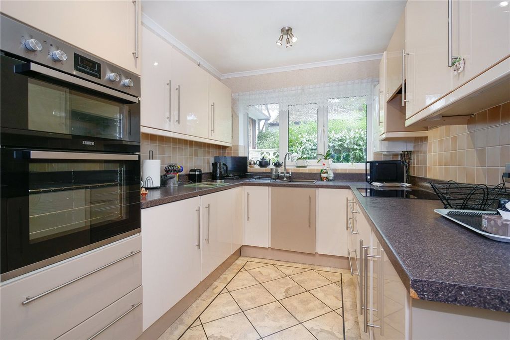 Property photo 3 of 14 Picture No. 14