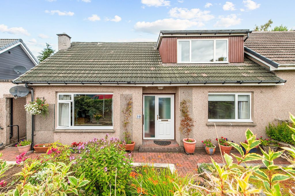 Property photo 1 of 25