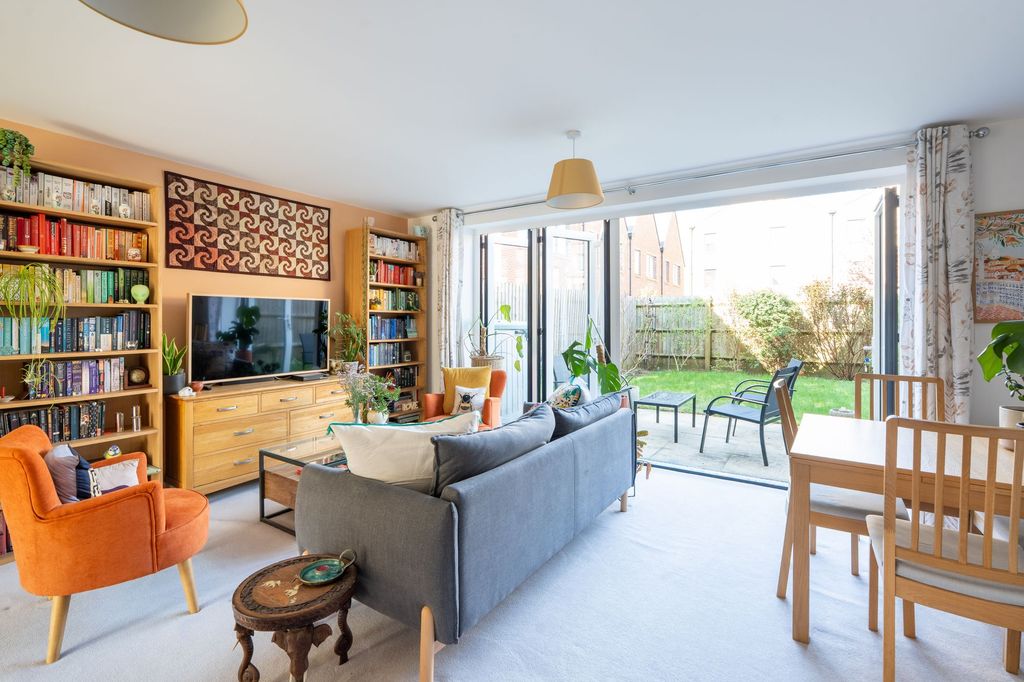 Property photo 1 of 14 Reception