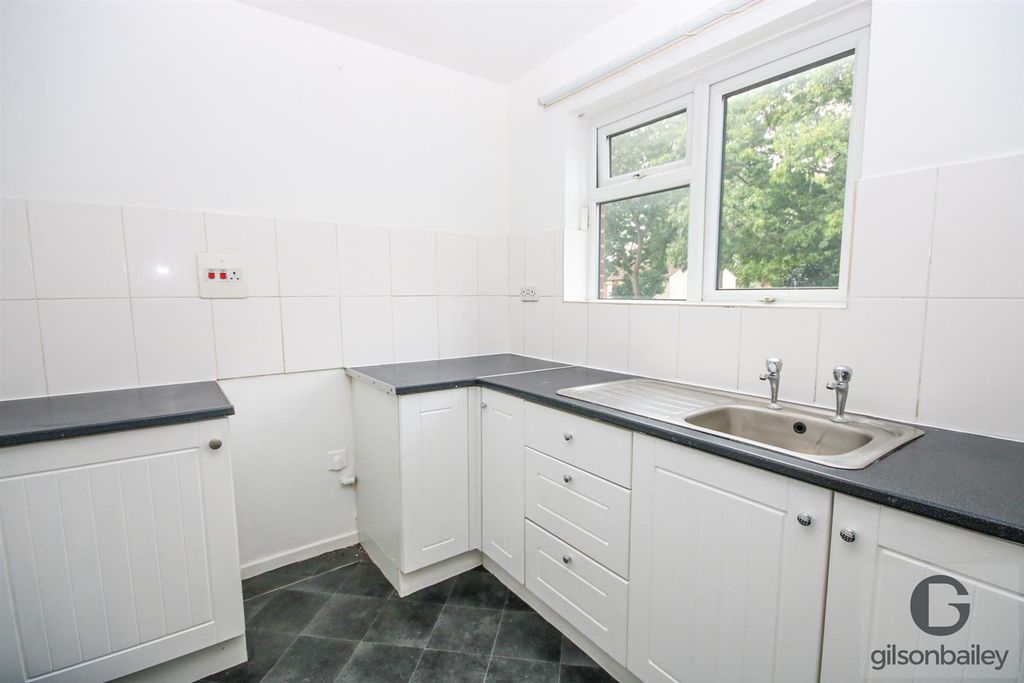 Property photo 3 of 8 Img_0558-2.Jpg