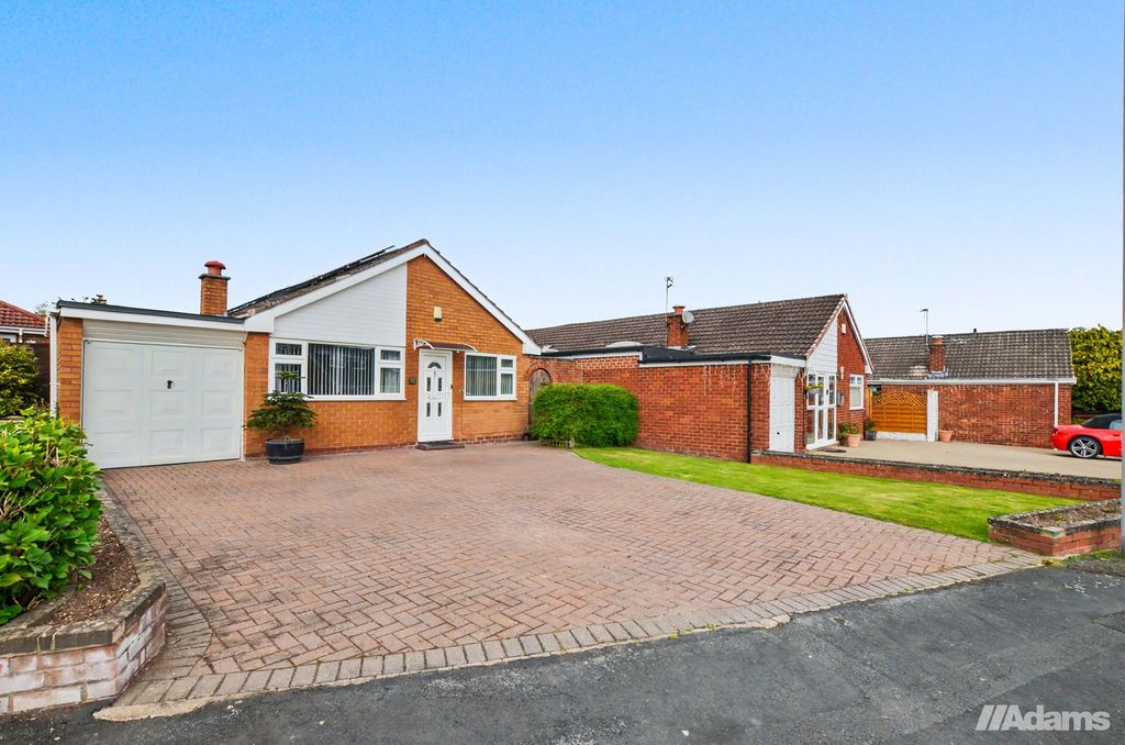 Property photo 1 of 27