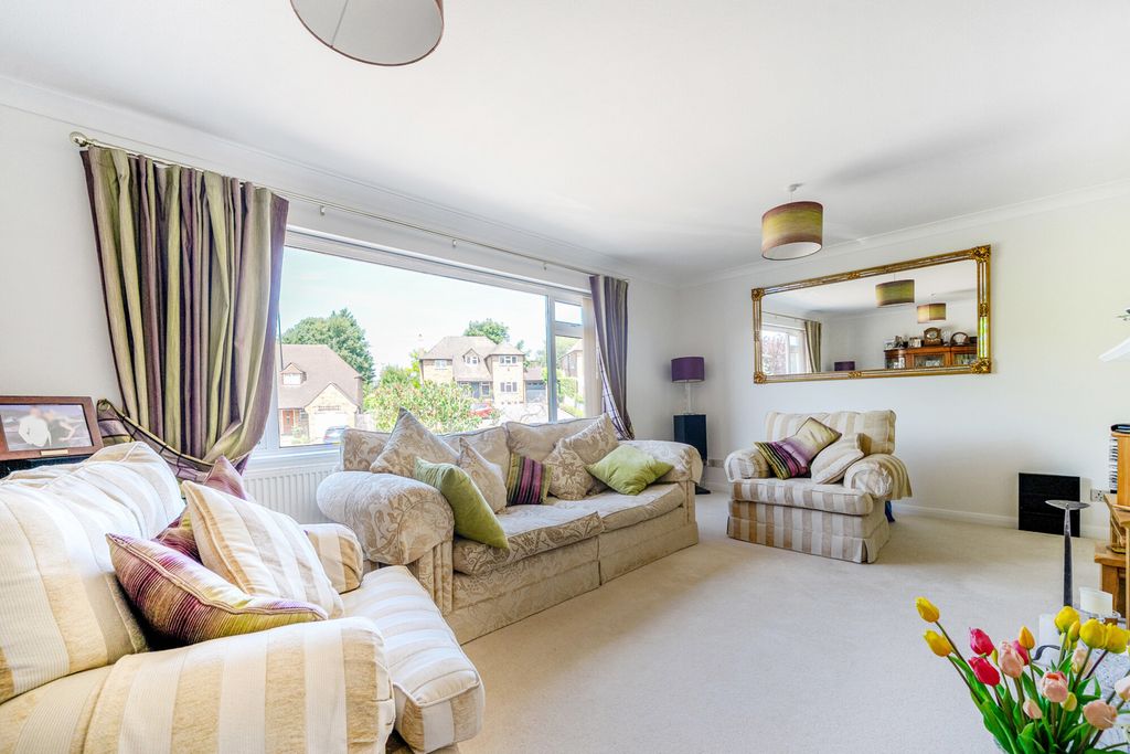 Property photo 3 of 17 1321011-11-6867c0...
