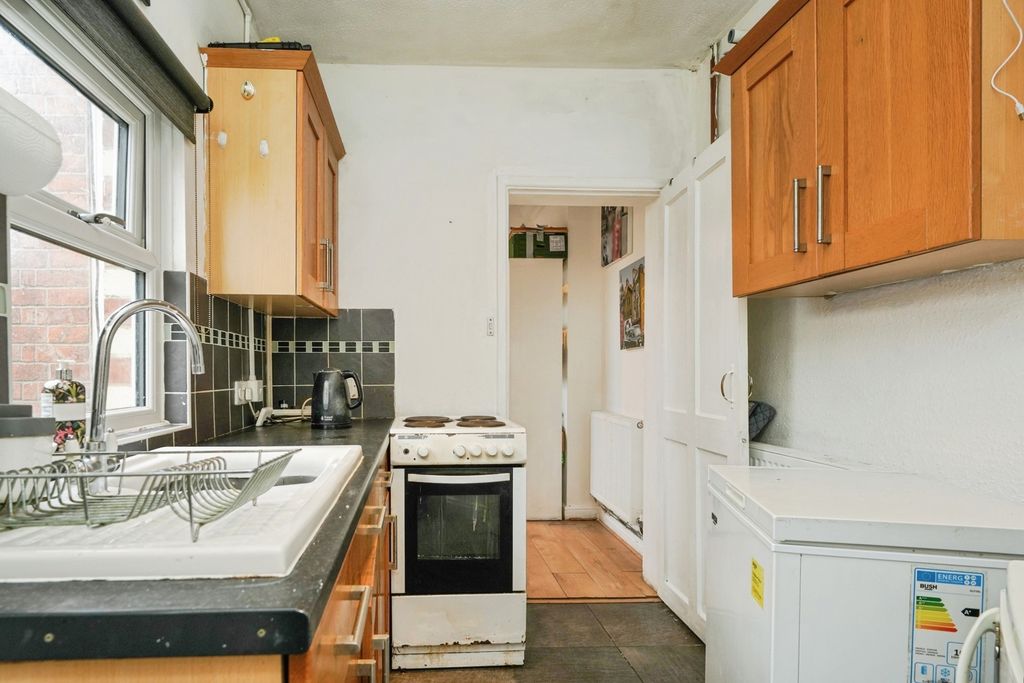 Property photo 3 of 13 Pbox-Img.Jpg