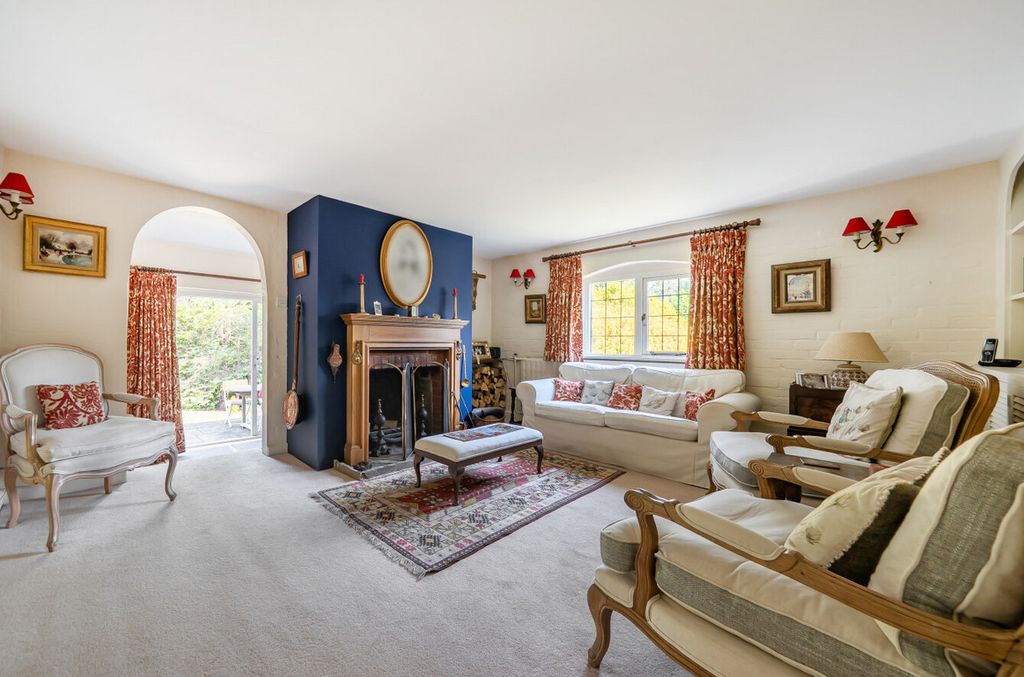 Property photo 2 of 17