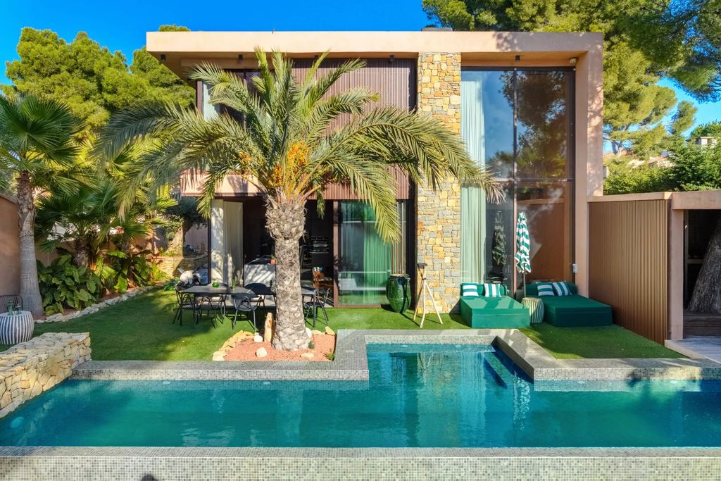 Property photo 1 of 26