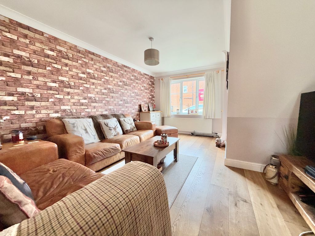 Property photo 3 of 20 Gleneagles Court (18)