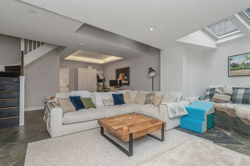 Property photo 3 of 12 Photo 3