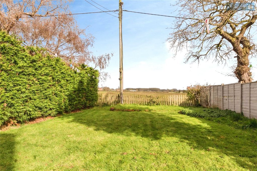 Property photo 2 of 27 Picture No. 28