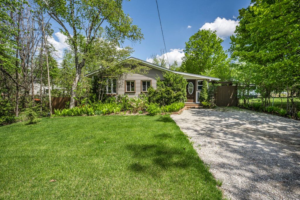 Property photo 3 of 34