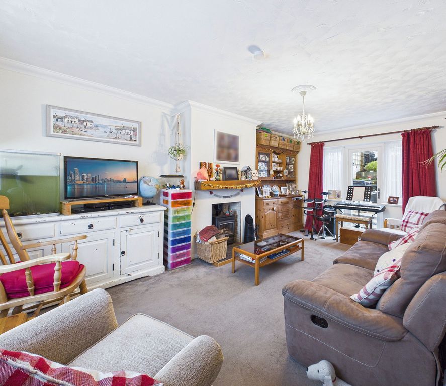 Property photo 3 of 16