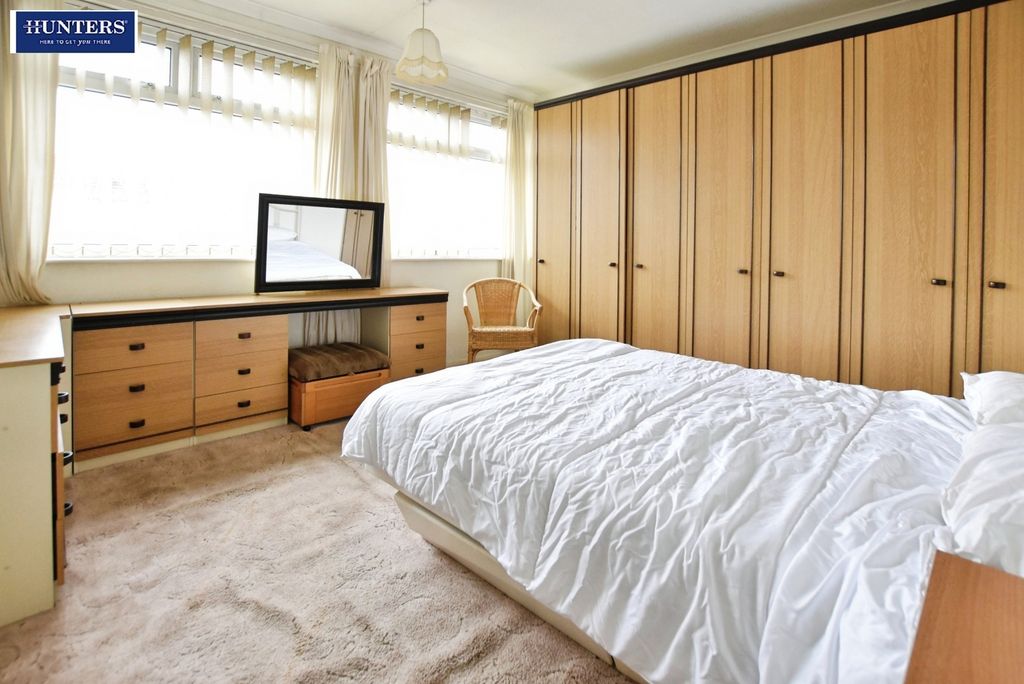 Property photo 3 of 19 Bedroom 1