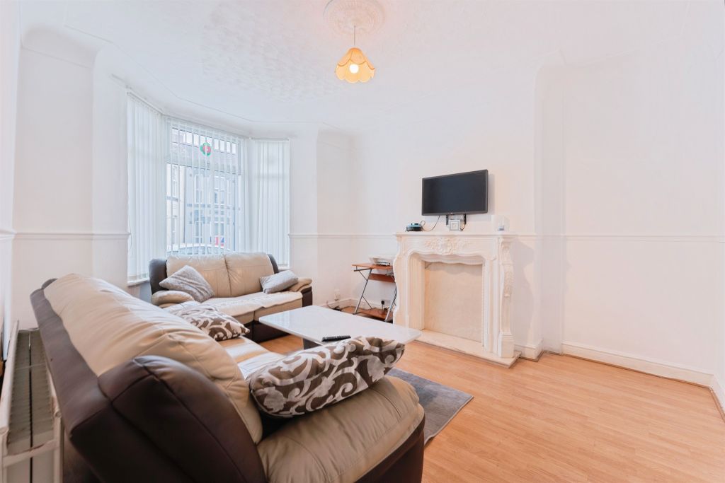 Property photo 3 of 17