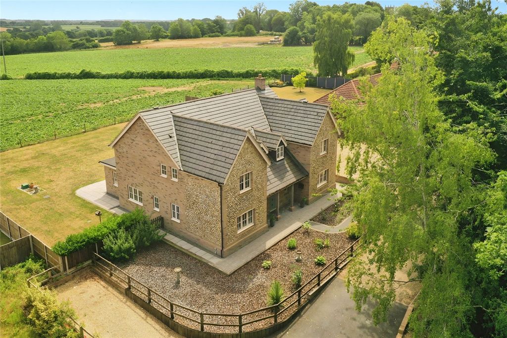 Property photo 1 of 39 Picture No. 67