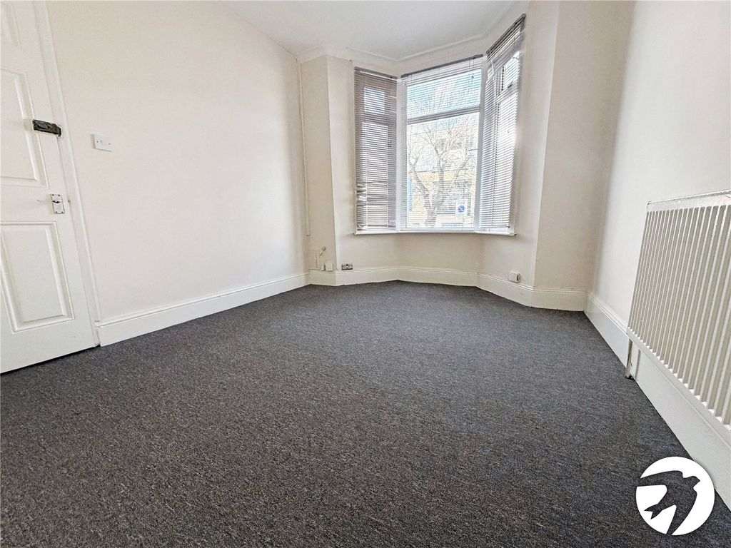 Property photo 2 of 15 Picture No. 03