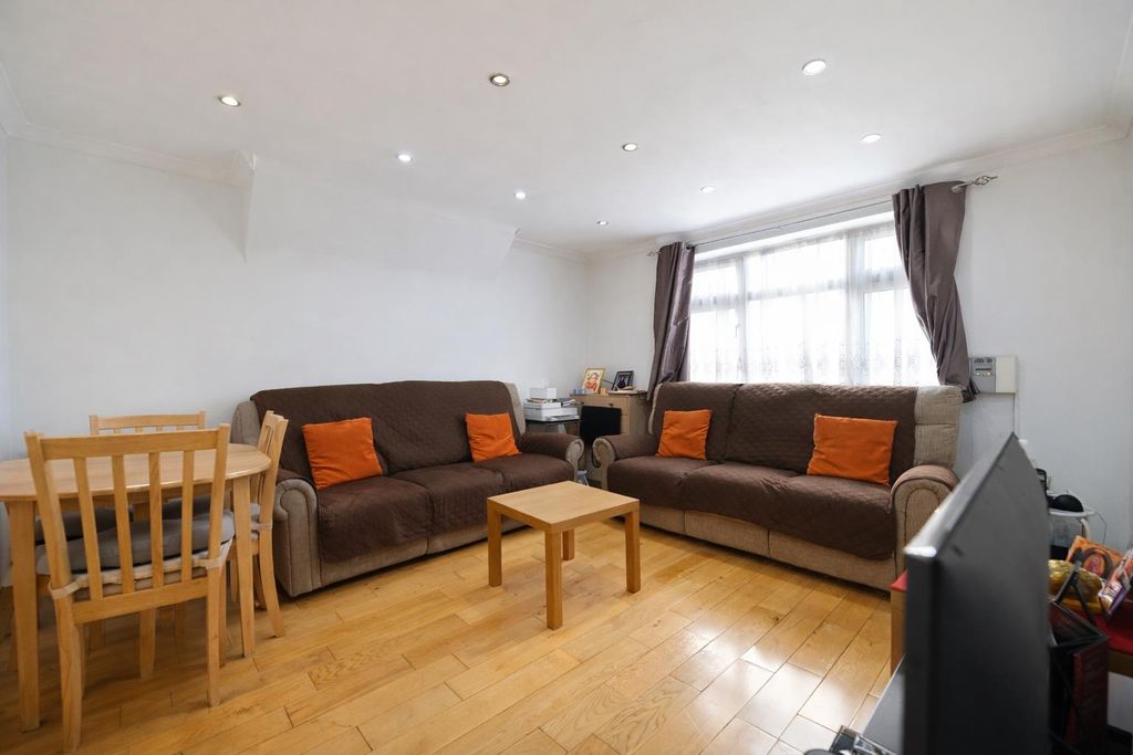 Property photo 2 of 9 Reception Room