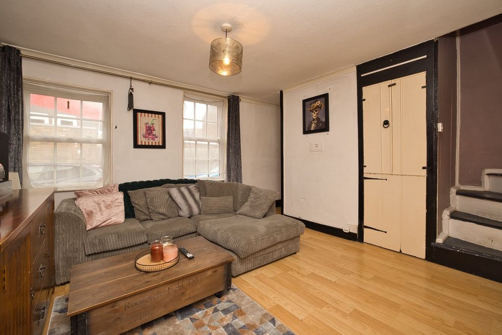 Property photo 2 of 15 Picture No. 39