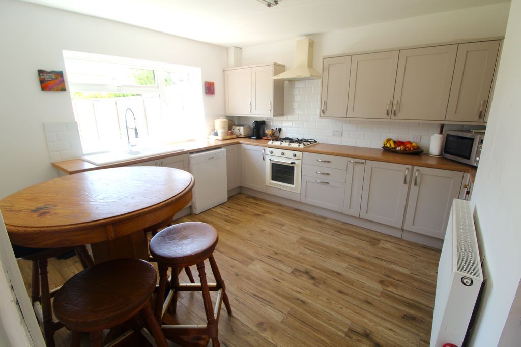 Property photo 2 of 12 Kitchen/Diner