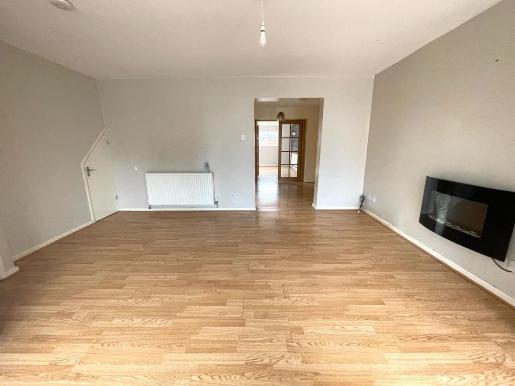 Property photo 2 of 11 Living Room.Jpg