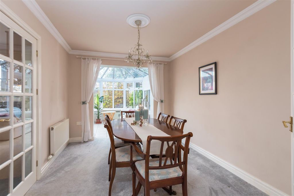 Property photo 3 of 21