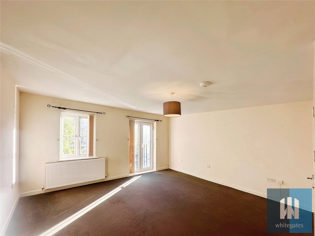 Property photo 3 of 16 Picture No. 15