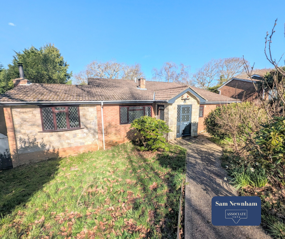 Property photo 2 of 14 Front Aspect