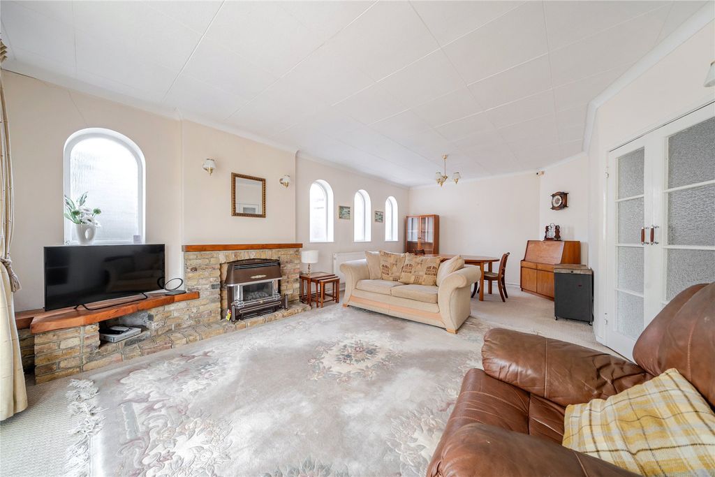 Property photo 2 of 17 Picture No. 08